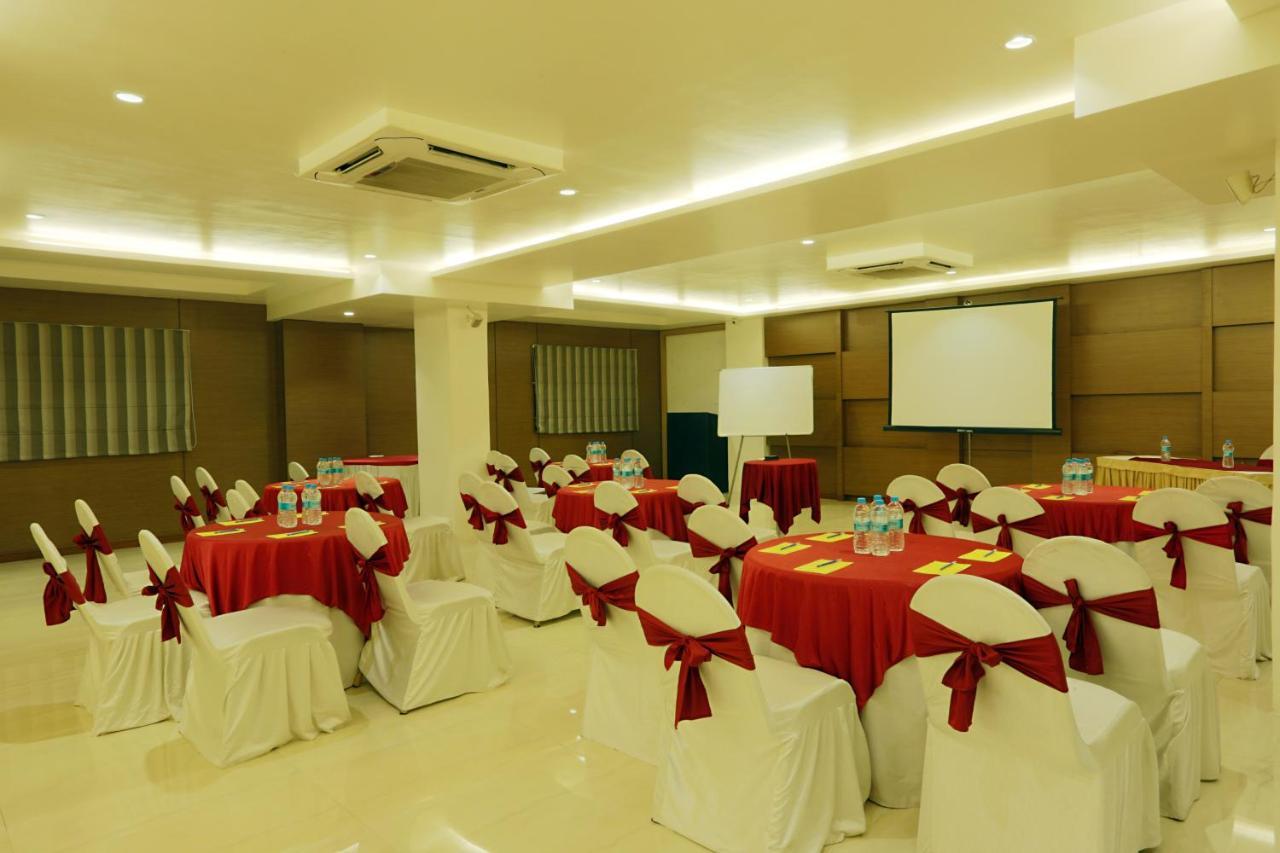 Hotel The Manor - A Boutique Hotel Jorhāt المظهر الخارجي الصورة