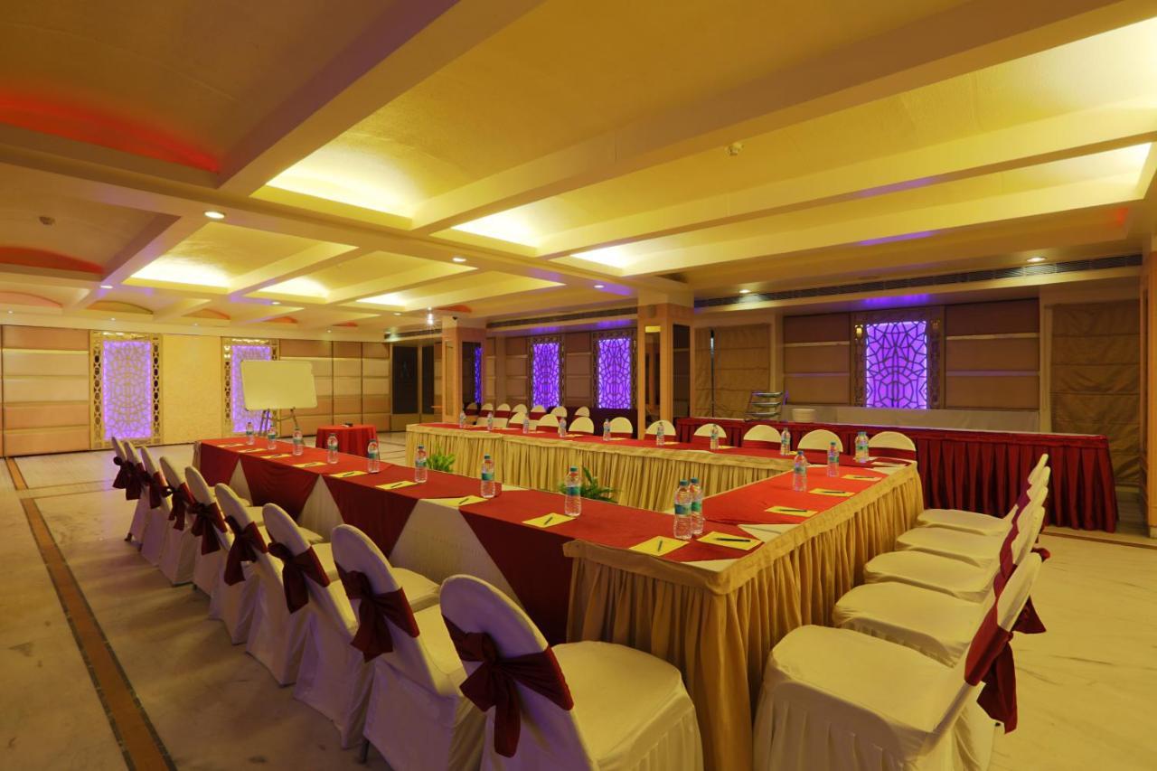 Hotel The Manor - A Boutique Hotel Jorhāt المظهر الخارجي الصورة