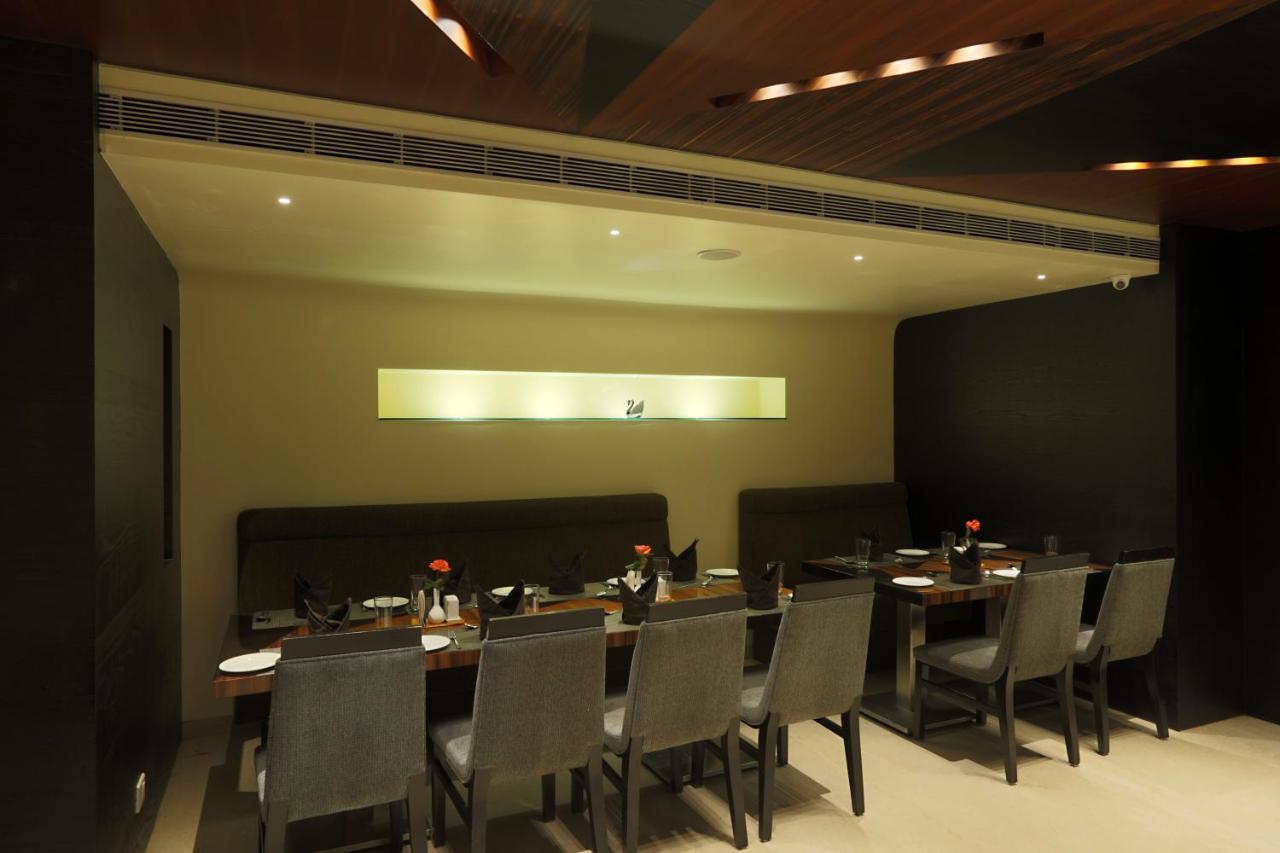 Hotel The Manor - A Boutique Hotel Jorhāt المظهر الخارجي الصورة