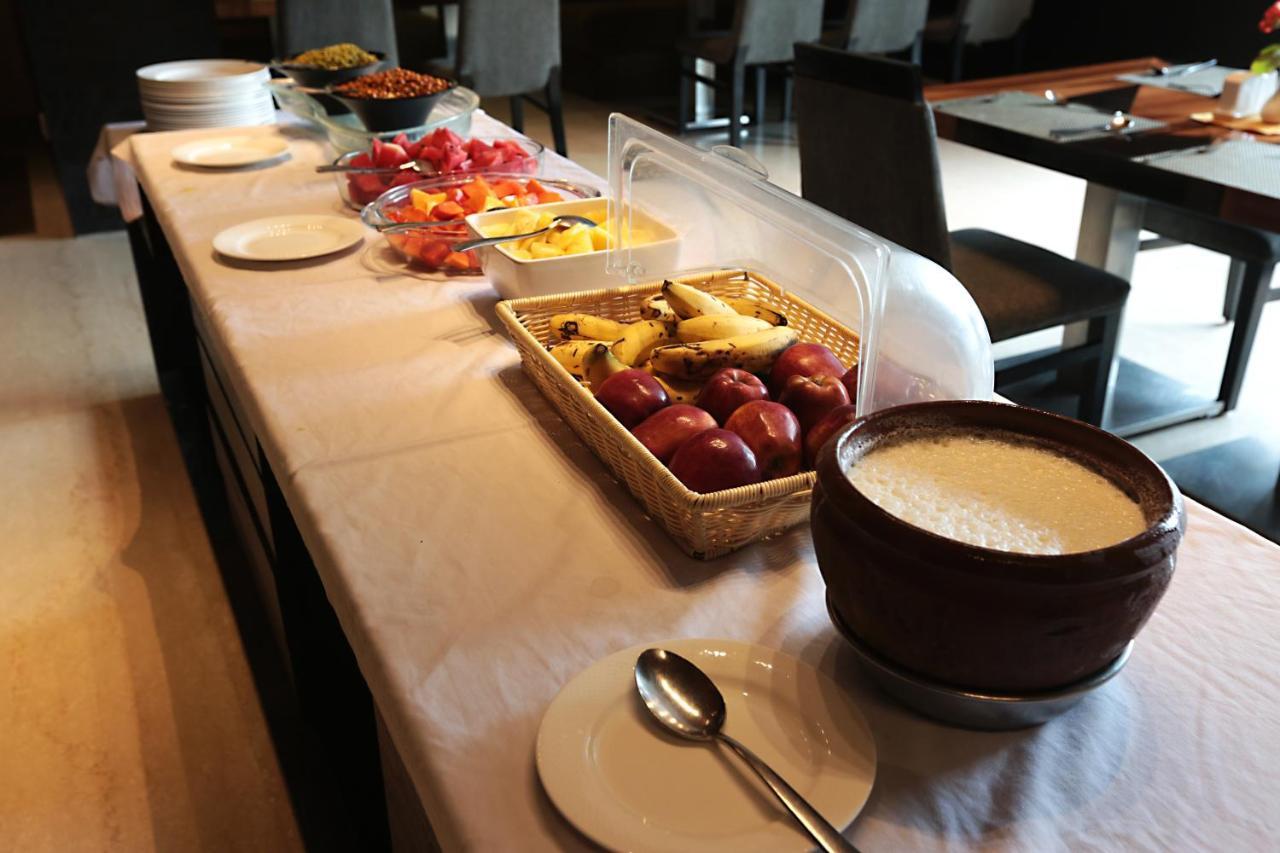 Hotel The Manor - A Boutique Hotel Jorhāt المظهر الخارجي الصورة
