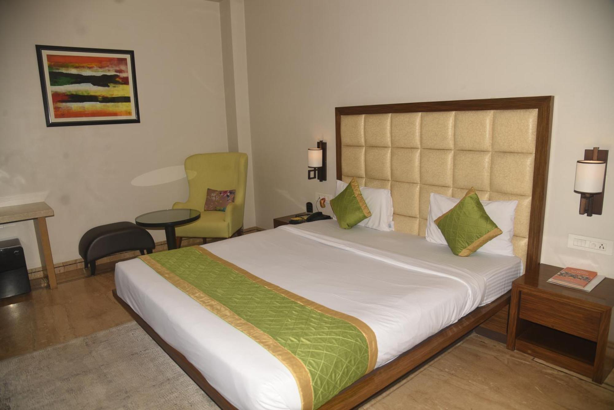 Hotel The Manor - A Boutique Hotel Jorhāt المظهر الخارجي الصورة