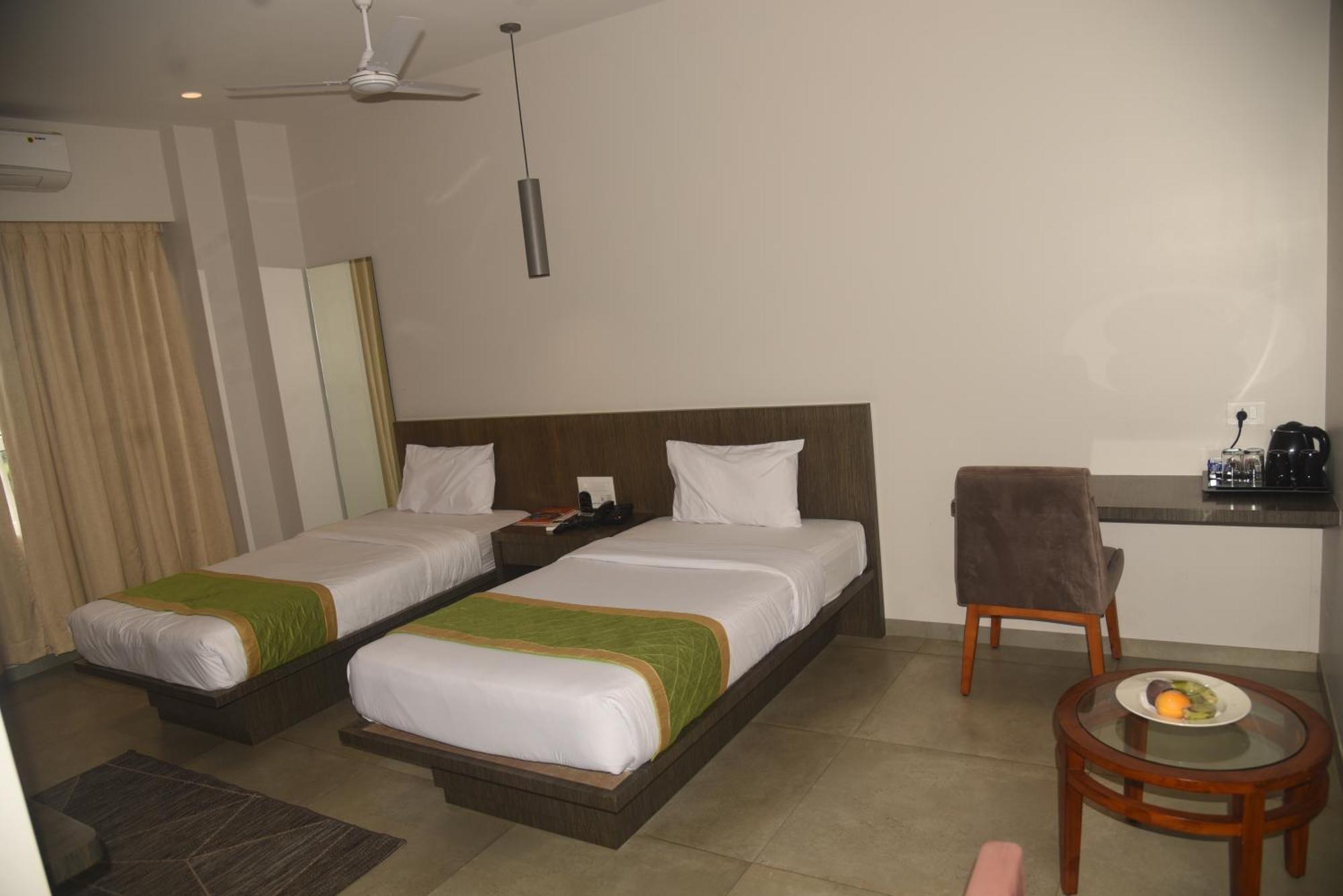 Hotel The Manor - A Boutique Hotel Jorhāt المظهر الخارجي الصورة