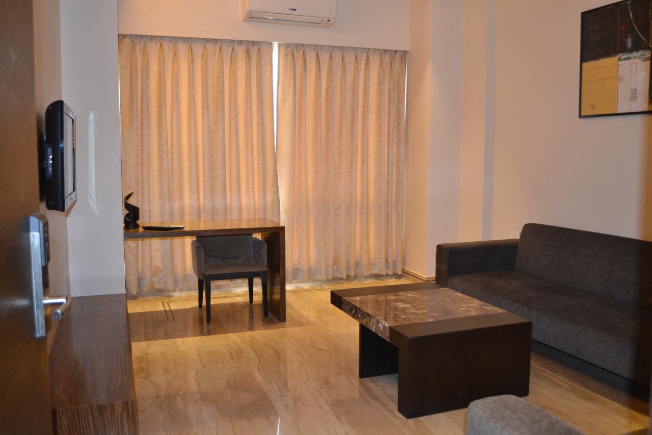 Hotel The Manor - A Boutique Hotel Jorhāt المظهر الخارجي الصورة